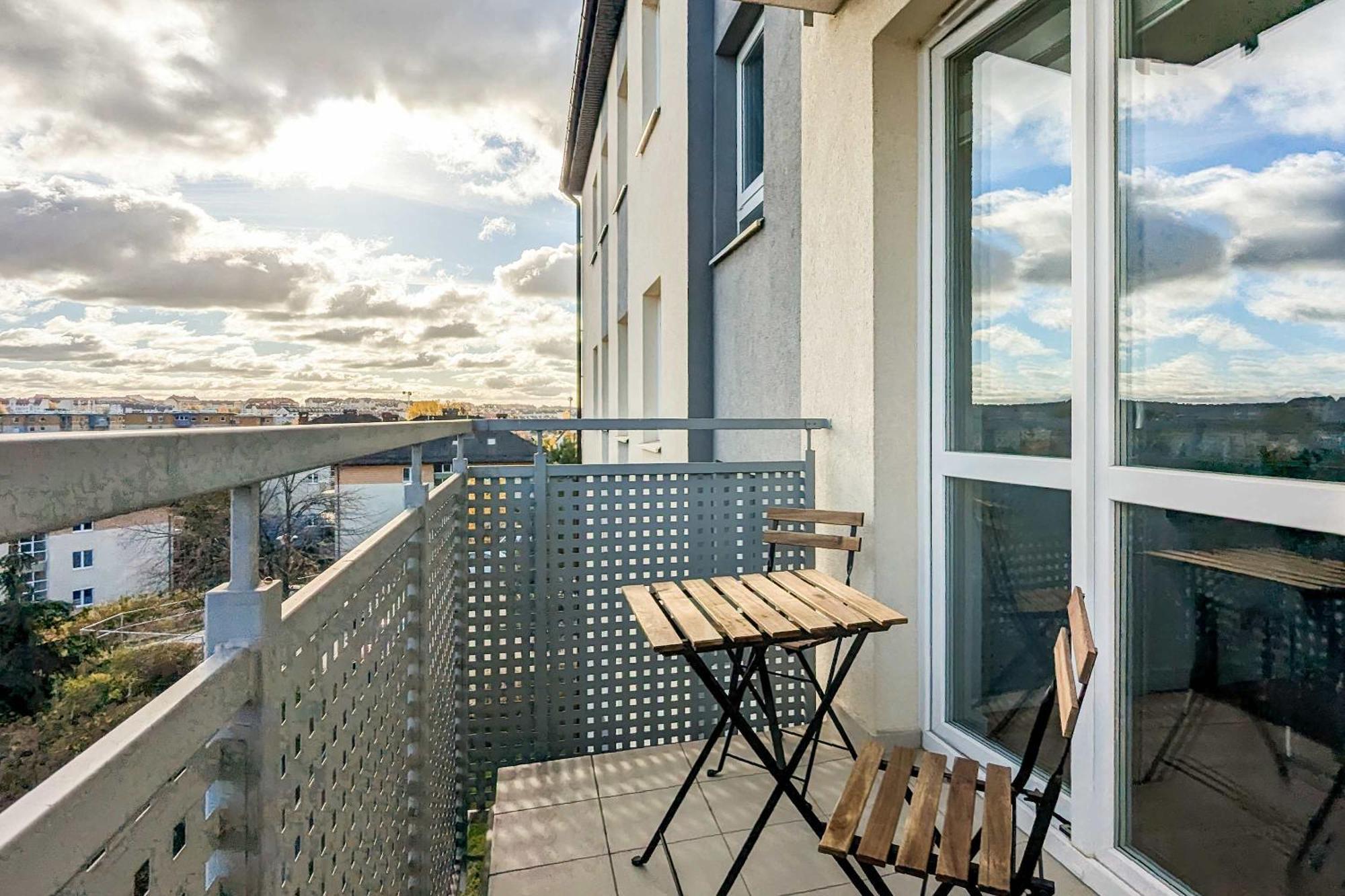 Stylowy Apartament Z Parkingiem Gdansk By Noclegi Renters Exterior photo
